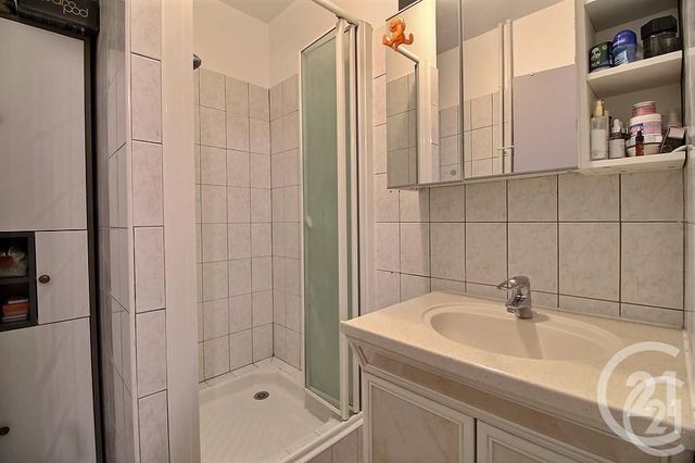 Appartement F2 à vendre - 2 pièces - 48.03 m2 - AULNAY SOUS BOIS - 93 - ILE-DE-FRANCE - Century 21 Dossimmo