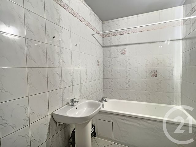 Appartement F2 à vendre - 2 pièces - 44.58 m2 - AULNAY SOUS BOIS - 93 - ILE-DE-FRANCE - Century 21 Dossimmo