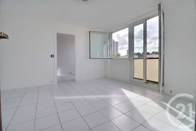 Appartement F2 à vendre - 2 pièces - 38.94 m2 - ROSNY SOUS BOIS - 93 - ILE-DE-FRANCE - Century 21 Dossimmo