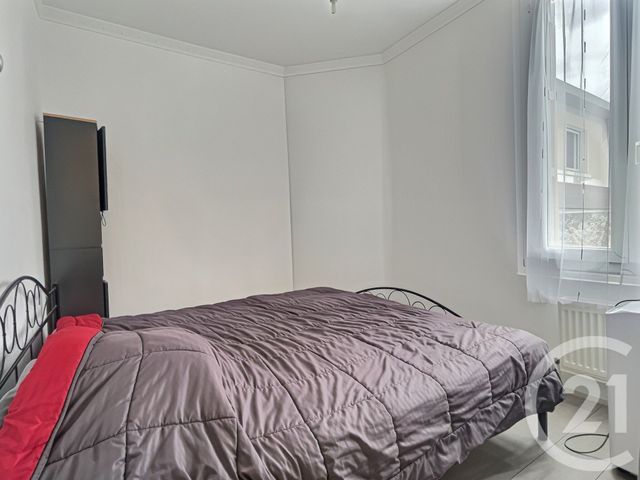 Appartement F4 à vendre - 4 pièces - 100.0 m2 - AULNAY SOUS BOIS - 93 - ILE-DE-FRANCE - Century 21 Dossimmo