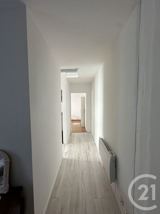 Appartement F2 bis à louer - 2 pièces - 61.06 m2 - LIVRY GARGAN - 93 - ILE-DE-FRANCE - Century 21 Dossimmo