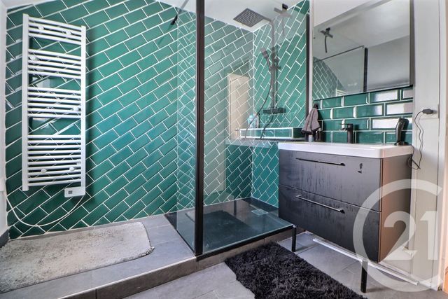 Appartement F4 à louer - 4 pièces - 81.2 m2 - AULNAY SOUS BOIS - 93 - ILE-DE-FRANCE - Century 21 Dossimmo