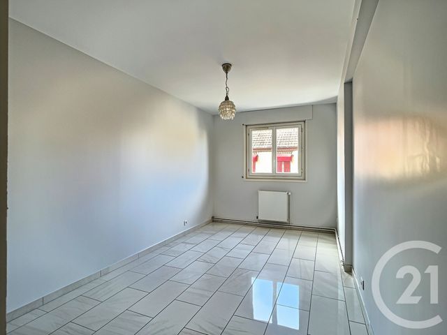 Appartement F5 à vendre - 5 pièces - 97.98 m2 - AULNAY SOUS BOIS - 93 - ILE-DE-FRANCE - Century 21 Dossimmo