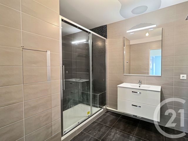 Appartement F5 à vendre - 5 pièces - 97.98 m2 - AULNAY SOUS BOIS - 93 - ILE-DE-FRANCE - Century 21 Dossimmo