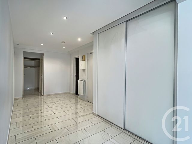 Appartement F5 à vendre - 5 pièces - 97.98 m2 - AULNAY SOUS BOIS - 93 - ILE-DE-FRANCE - Century 21 Dossimmo