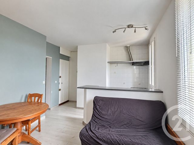 Appartement F2 à vendre - 2 pièces - 29.25 m2 - AULNAY SOUS BOIS - 93 - ILE-DE-FRANCE - Century 21 Dossimmo