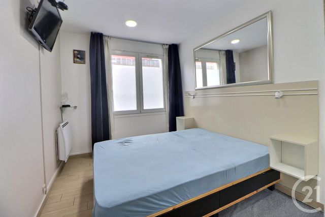 Appartement F3 à vendre - 3 pièces - 65.24 m2 - PARIS - 75010 - ILE-DE-FRANCE - Century 21 Dossimmo